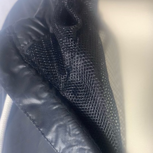 Adidas Black windbreaker with mesh lining and hood. Brand new without ta… - Picture 7 of 10